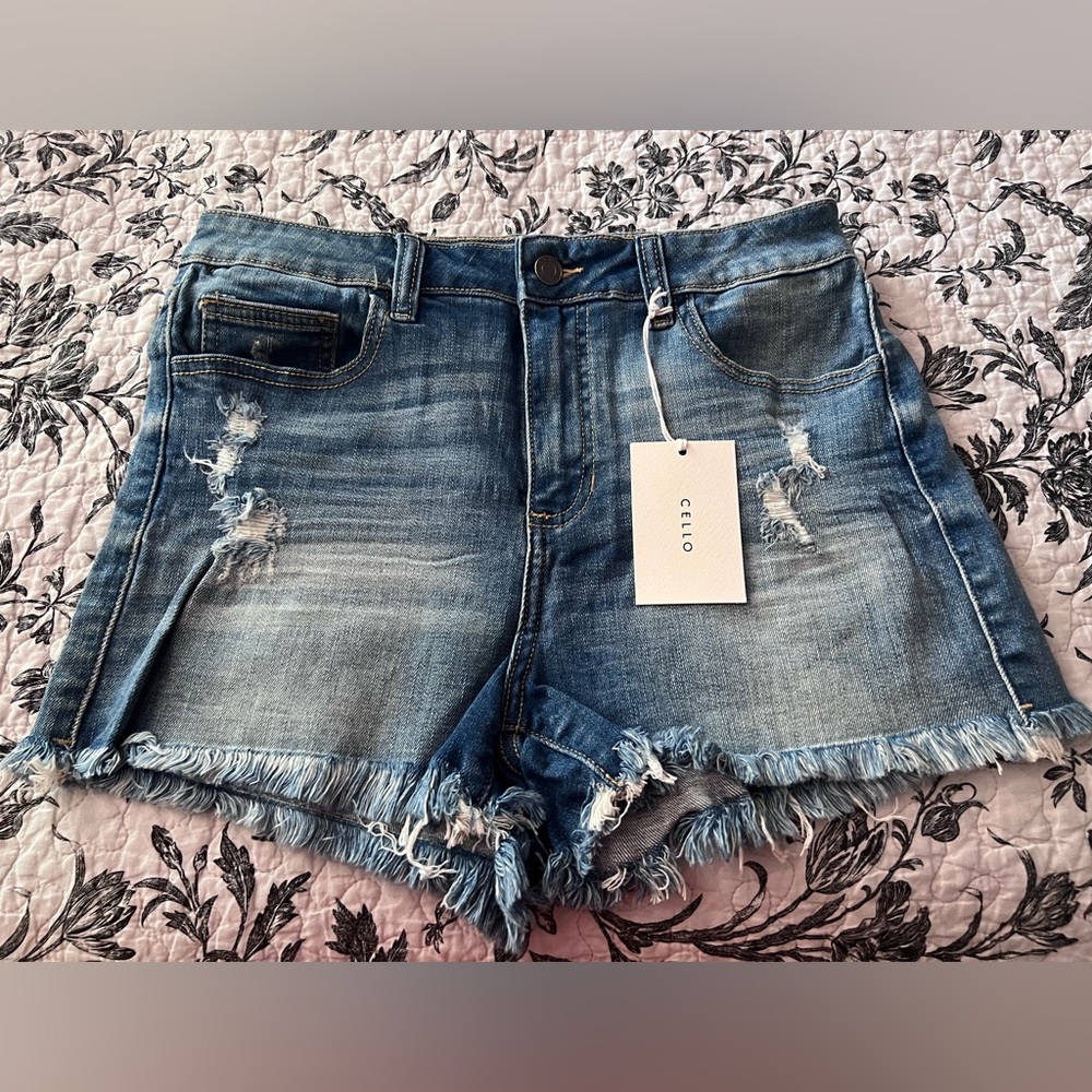 Cello Jean Frayed shirts NWT Size Large